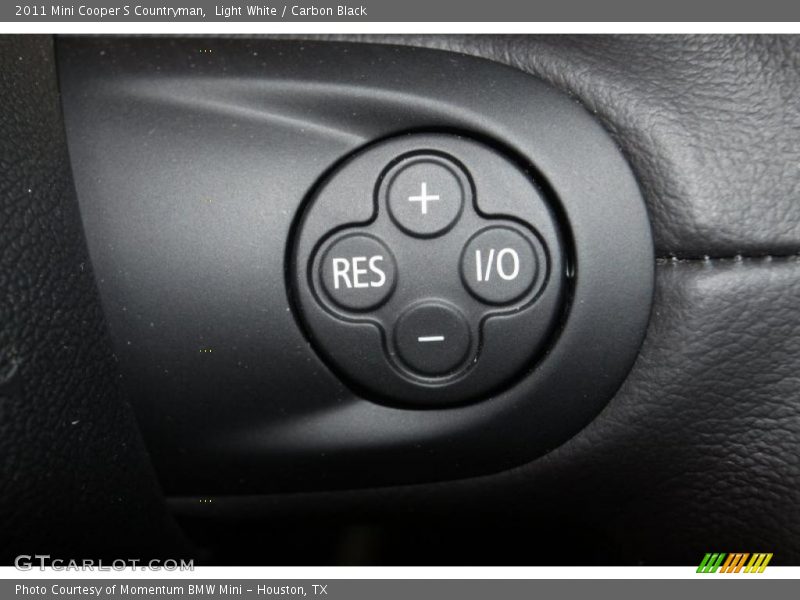 Light White / Carbon Black 2011 Mini Cooper S Countryman