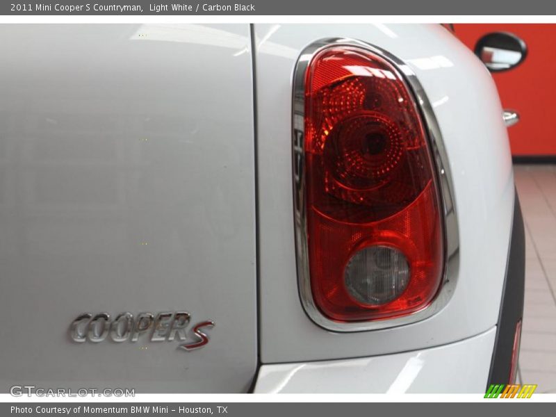 Light White / Carbon Black 2011 Mini Cooper S Countryman