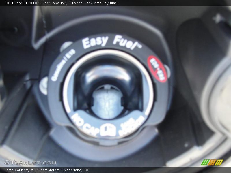 Tuxedo Black Metallic / Black 2011 Ford F150 FX4 SuperCrew 4x4