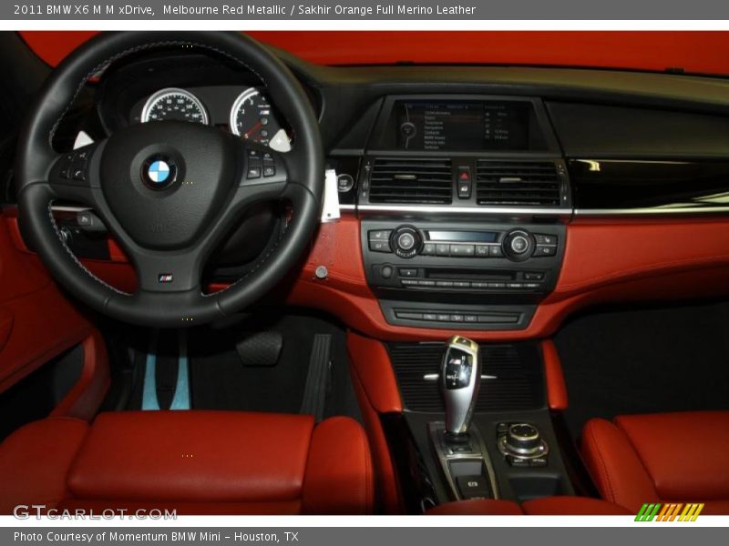 Dashboard of 2011 X6 M M xDrive