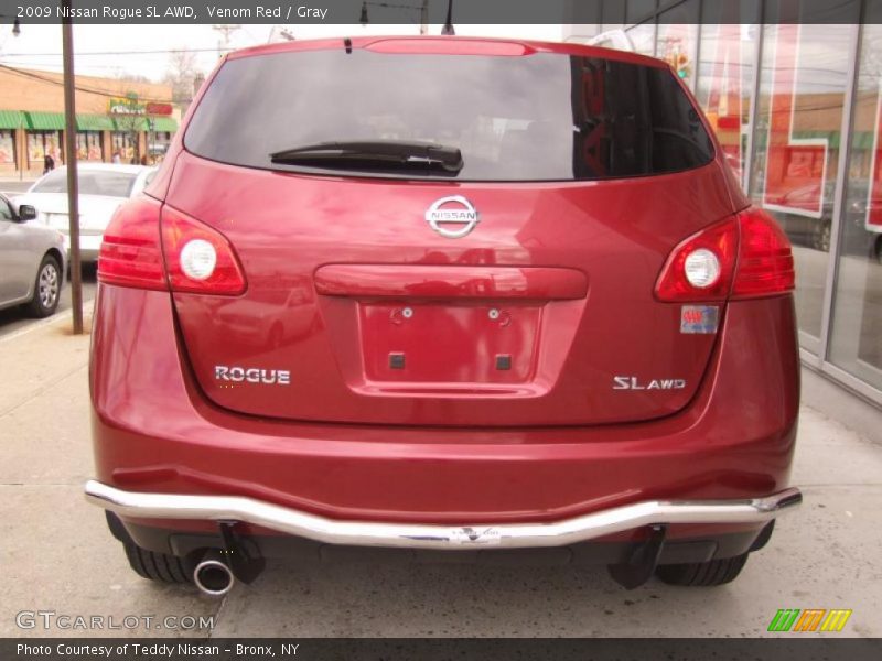  2009 Rogue SL AWD Venom Red