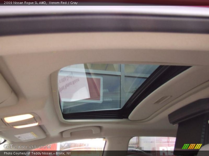 Sunroof of 2009 Rogue SL AWD