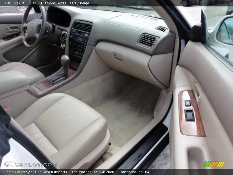 Diamond White Pearl / Beige 1998 Lexus ES 300