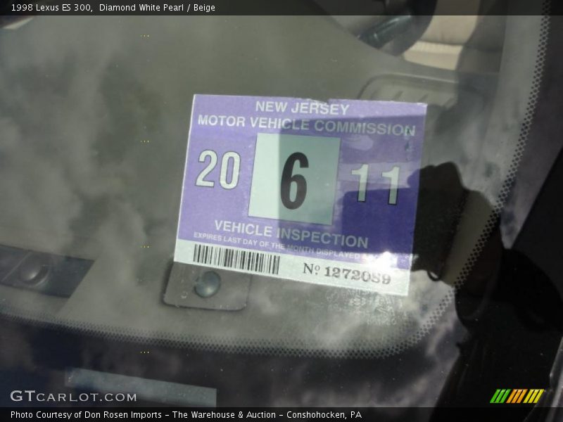 Diamond White Pearl / Beige 1998 Lexus ES 300
