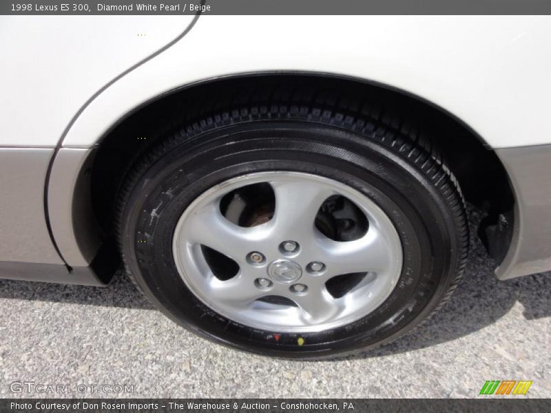 Diamond White Pearl / Beige 1998 Lexus ES 300