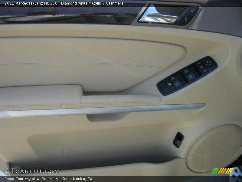 Diamond White Metallic / Cashmere 2011 Mercedes-Benz ML 350