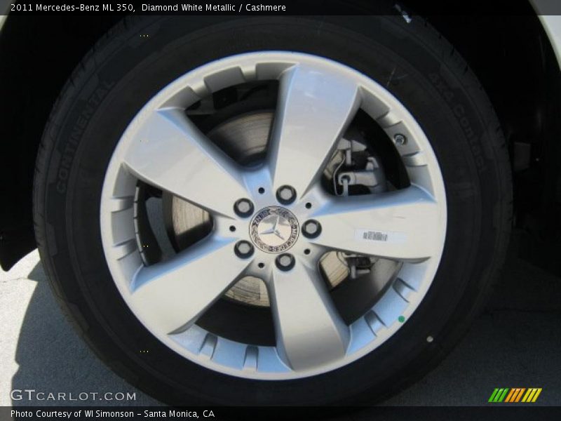 Diamond White Metallic / Cashmere 2011 Mercedes-Benz ML 350