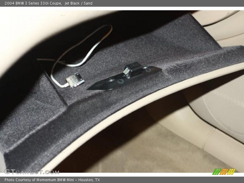 Jet Black / Sand 2004 BMW 3 Series 330i Coupe