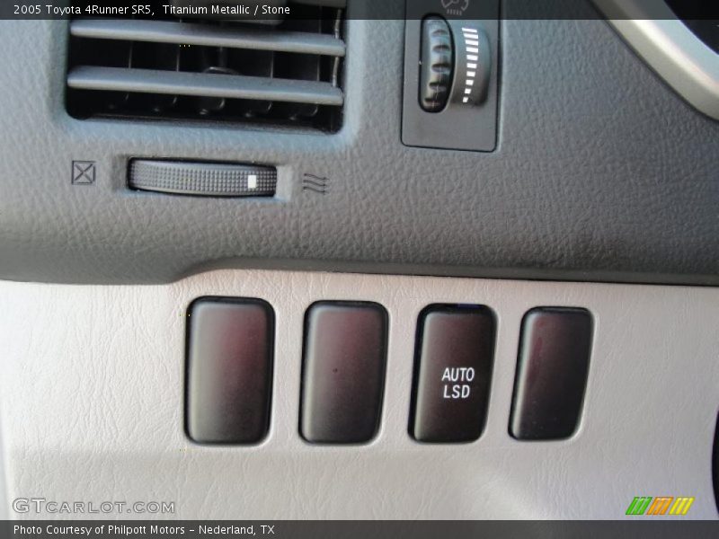 Titanium Metallic / Stone 2005 Toyota 4Runner SR5