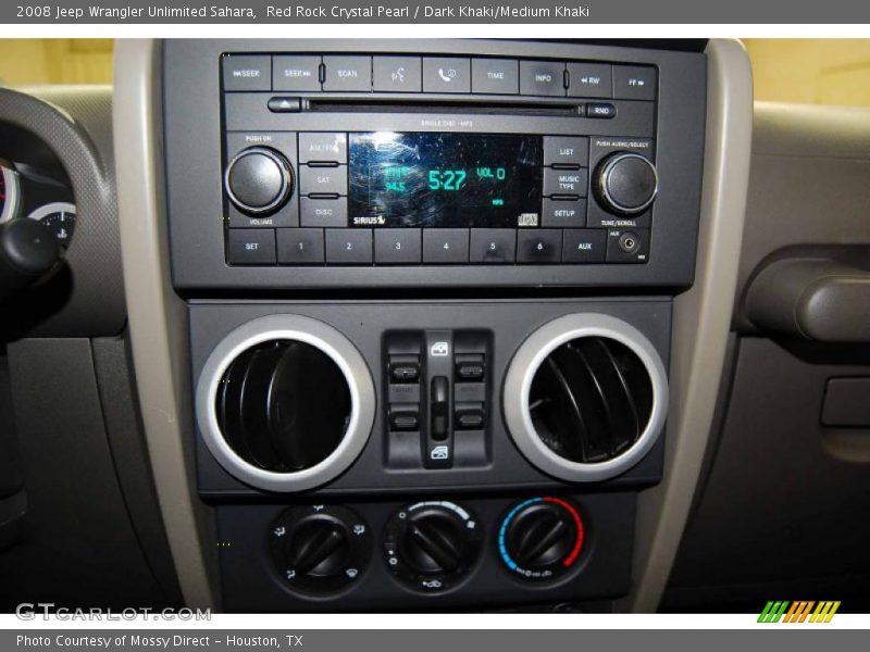 Controls of 2008 Wrangler Unlimited Sahara