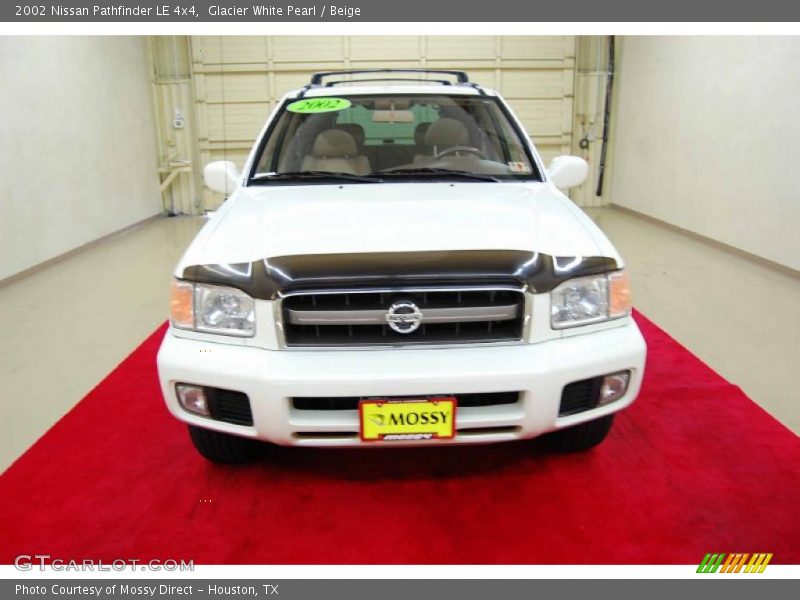 Glacier White Pearl / Beige 2002 Nissan Pathfinder LE 4x4