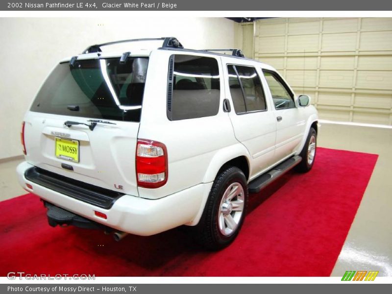 Glacier White Pearl / Beige 2002 Nissan Pathfinder LE 4x4