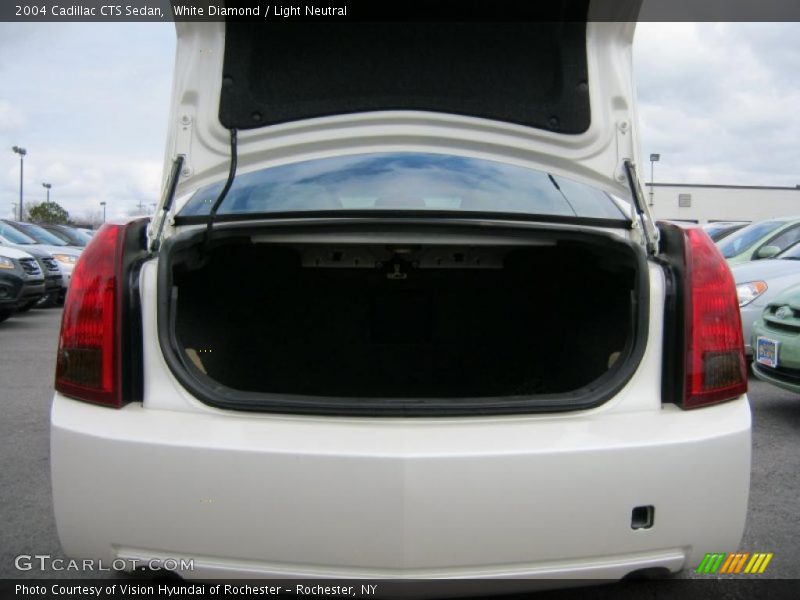 White Diamond / Light Neutral 2004 Cadillac CTS Sedan