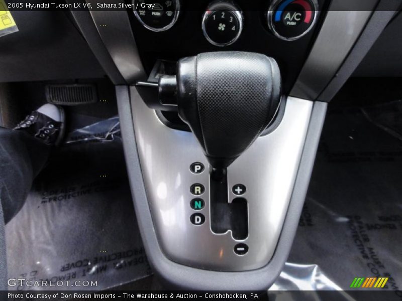 Sahara Silver / Gray 2005 Hyundai Tucson LX V6