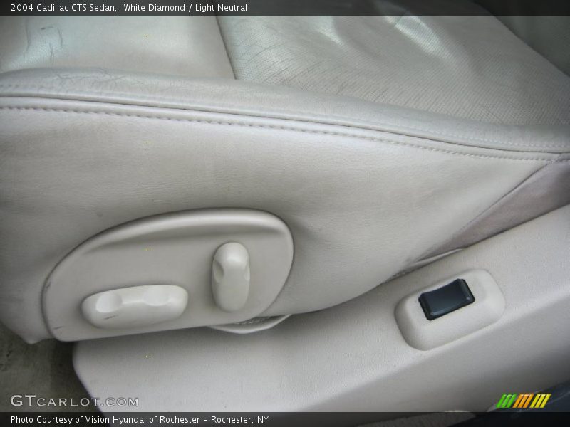 White Diamond / Light Neutral 2004 Cadillac CTS Sedan
