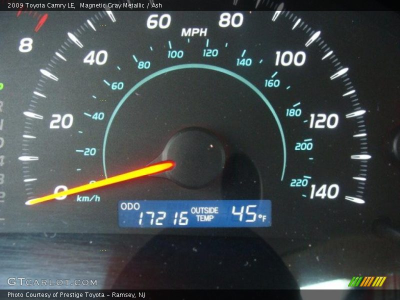 Magnetic Gray Metallic / Ash 2009 Toyota Camry LE
