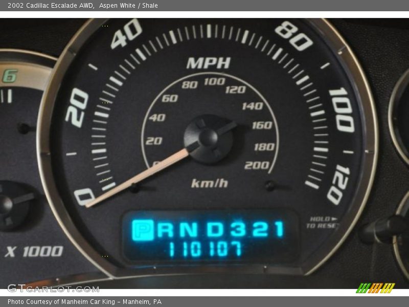 Aspen White / Shale 2002 Cadillac Escalade AWD