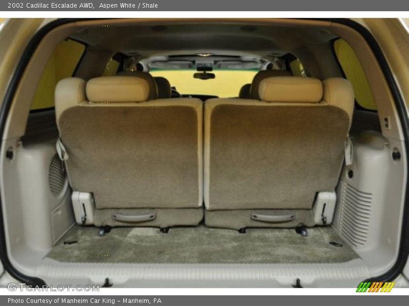 Aspen White / Shale 2002 Cadillac Escalade AWD