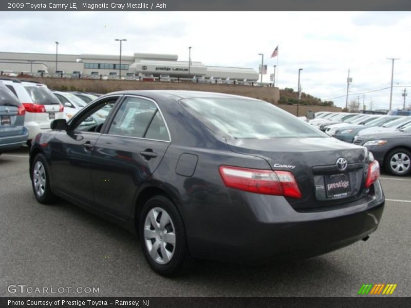 Magnetic Gray Metallic / Ash 2009 Toyota Camry LE