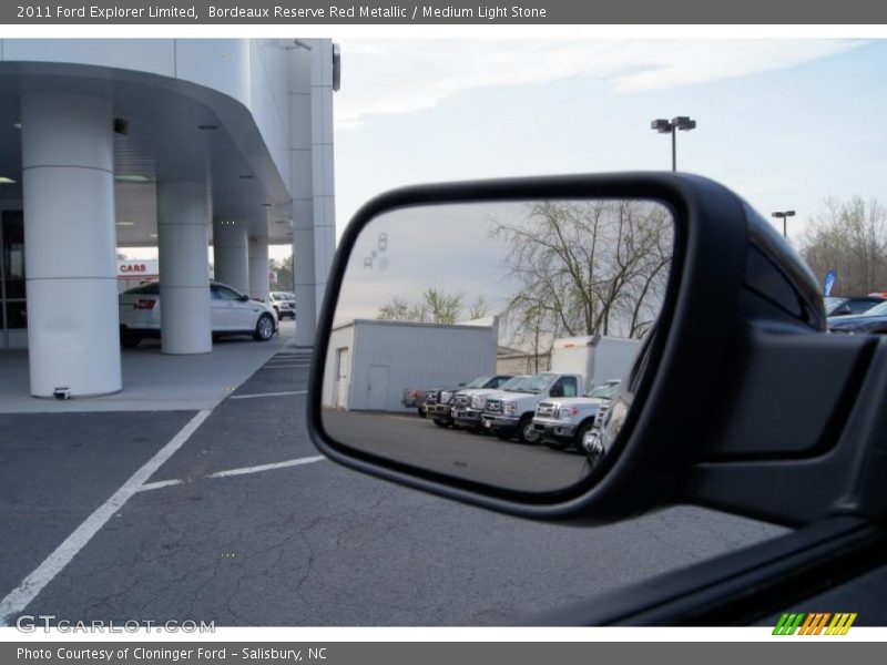 Bordeaux Reserve Red Metallic / Medium Light Stone 2011 Ford Explorer Limited