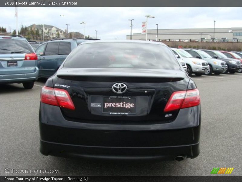 Black / Charcoal 2009 Toyota Camry SE