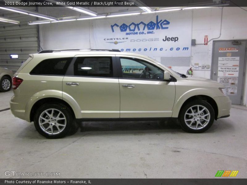 White Gold Metallic / Black/Light Frost Beige 2011 Dodge Journey Crew
