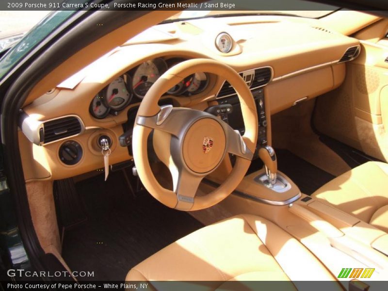 Dashboard of 2009 911 Carrera S Coupe
