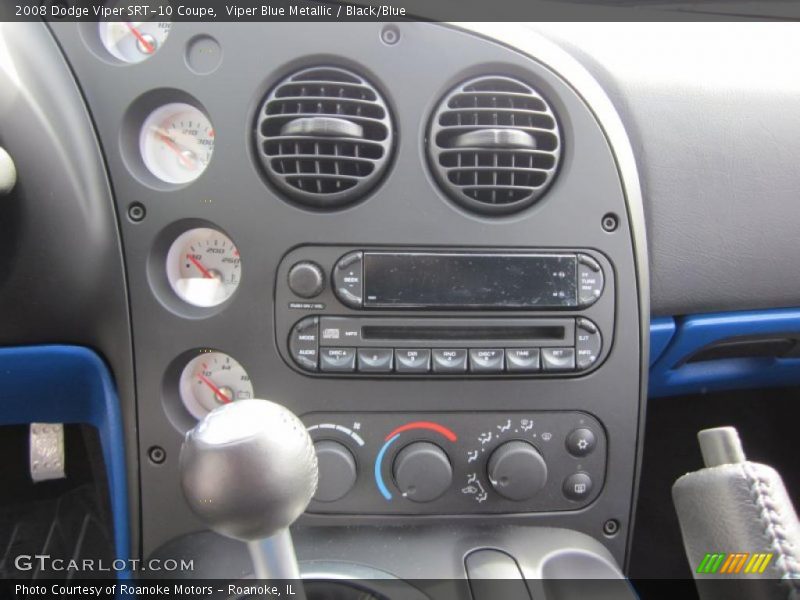 Controls of 2008 Viper SRT-10 Coupe