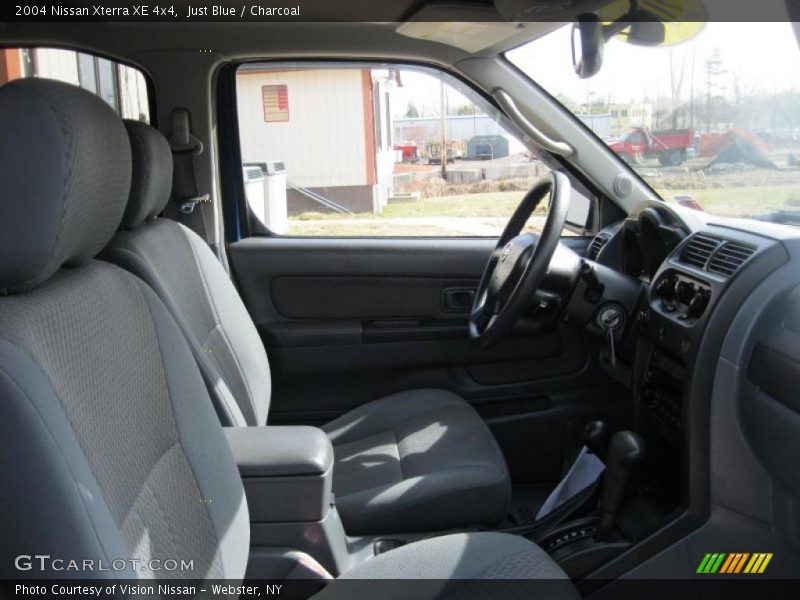 Just Blue / Charcoal 2004 Nissan Xterra XE 4x4