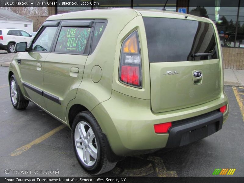 Alien Green / Black Soul Logo Cloth 2010 Kia Soul +