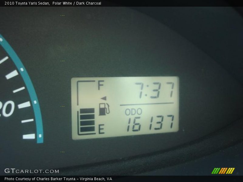 Polar White / Dark Charcoal 2010 Toyota Yaris Sedan