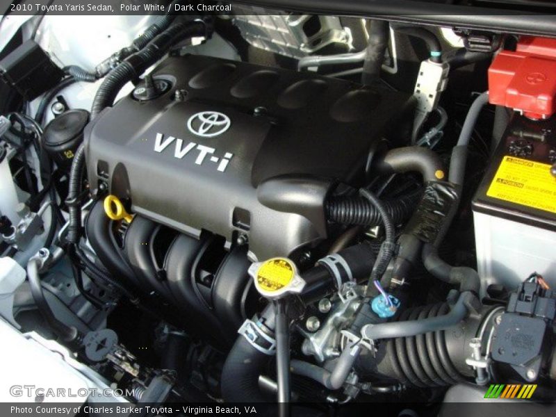 Polar White / Dark Charcoal 2010 Toyota Yaris Sedan