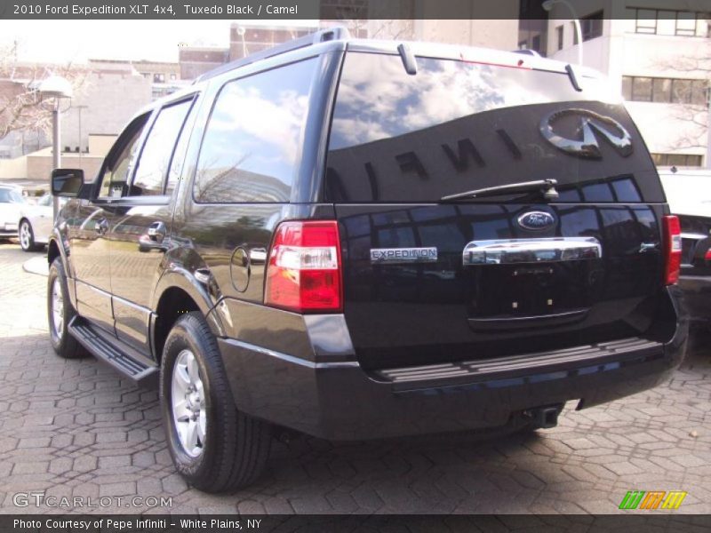 Tuxedo Black / Camel 2010 Ford Expedition XLT 4x4