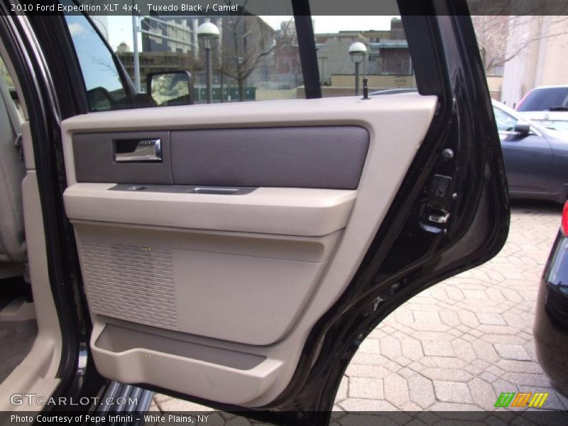 Door Panel of 2010 Expedition XLT 4x4