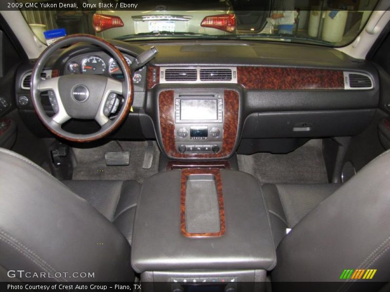 Dashboard of 2009 Yukon Denali