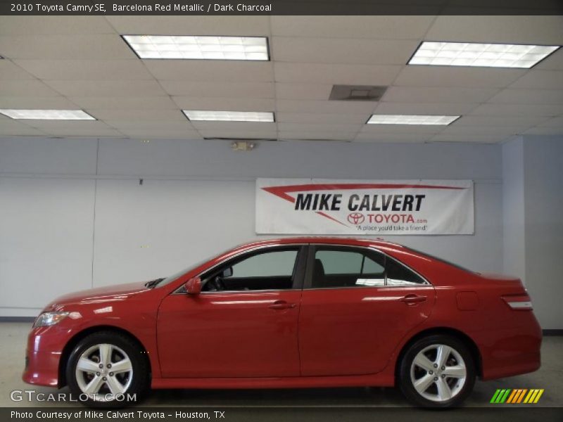 Barcelona Red Metallic / Dark Charcoal 2010 Toyota Camry SE