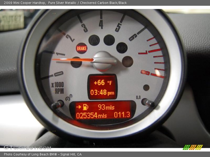 Pure Silver Metallic / Checkered Carbon Black/Black 2009 Mini Cooper Hardtop