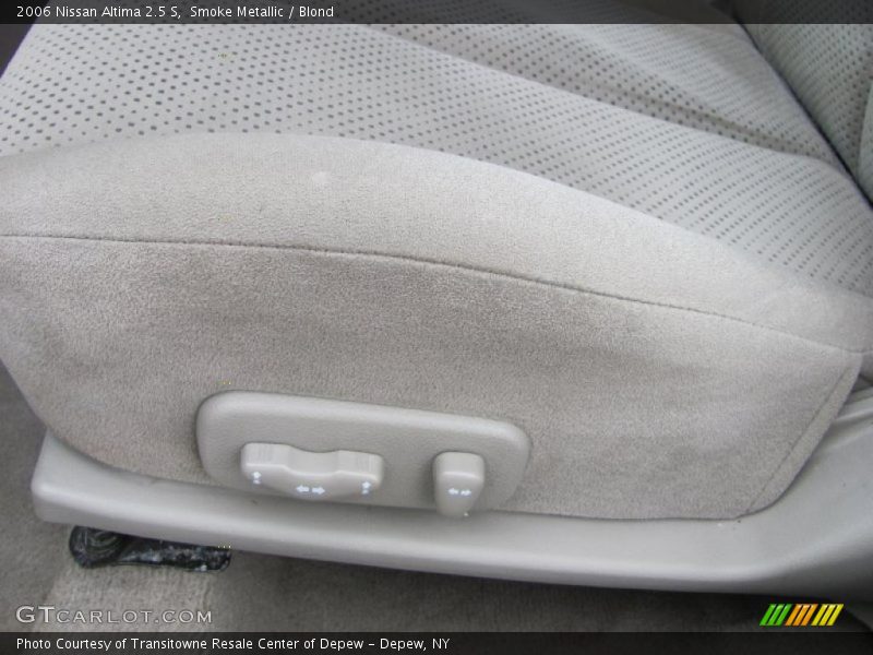 Smoke Metallic / Blond 2006 Nissan Altima 2.5 S