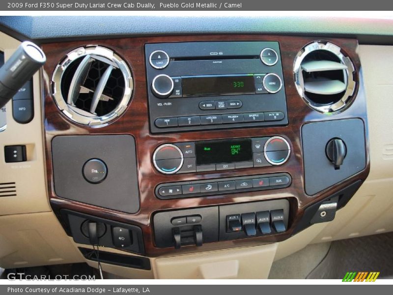 Controls of 2009 F350 Super Duty Lariat Crew Cab Dually
