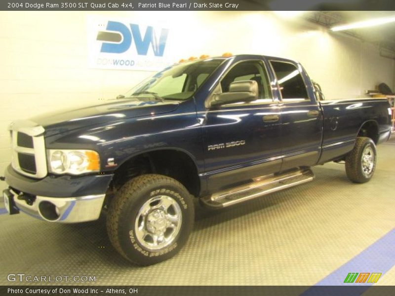 Patriot Blue Pearl / Dark Slate Gray 2004 Dodge Ram 3500 SLT Quad Cab 4x4