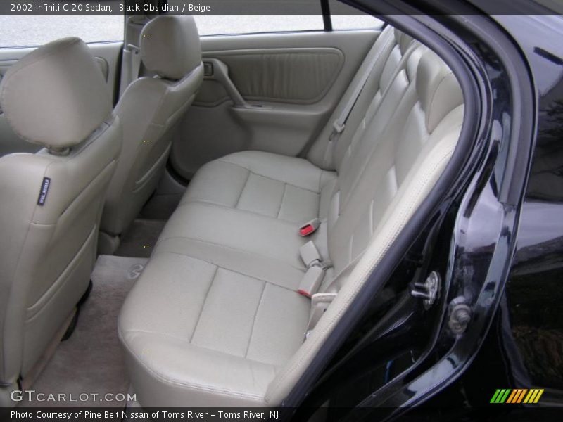  2002 G 20 Sedan Beige Interior