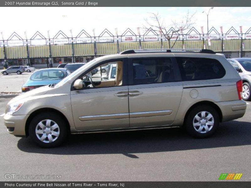 Sonora Gold / Beige 2007 Hyundai Entourage GLS