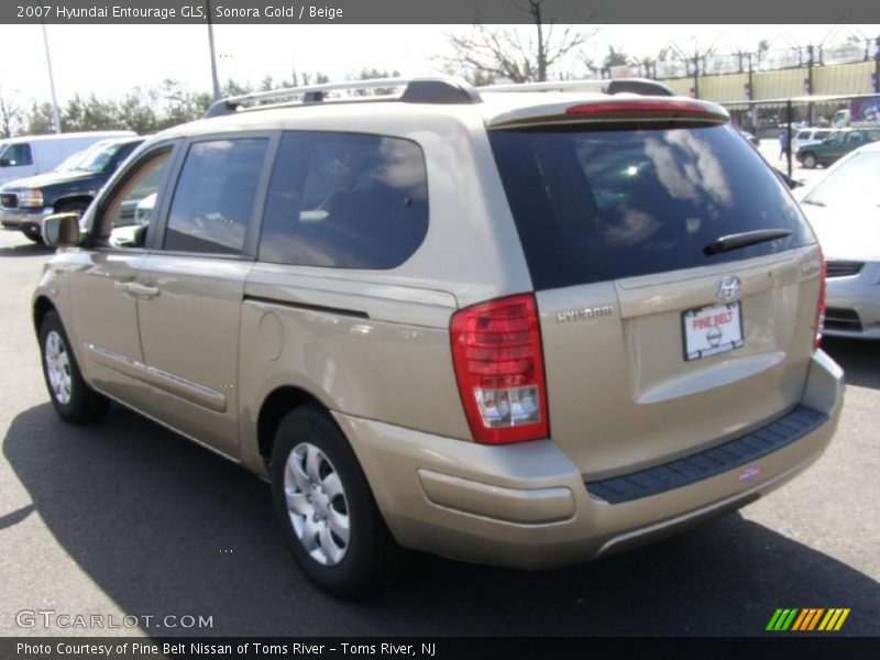 Sonora Gold / Beige 2007 Hyundai Entourage GLS