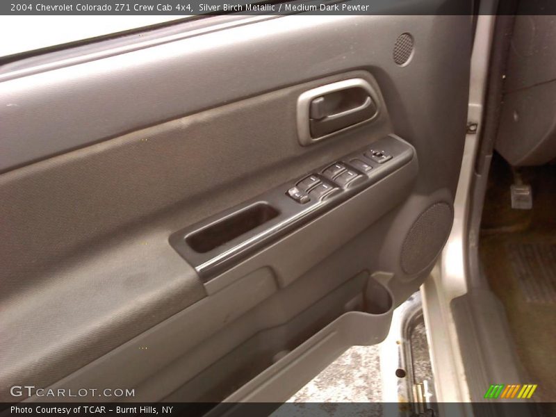 Silver Birch Metallic / Medium Dark Pewter 2004 Chevrolet Colorado Z71 Crew Cab 4x4