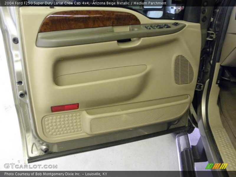 Arizona Beige Metallic / Medium Parchment 2004 Ford F250 Super Duty Lariat Crew Cab 4x4