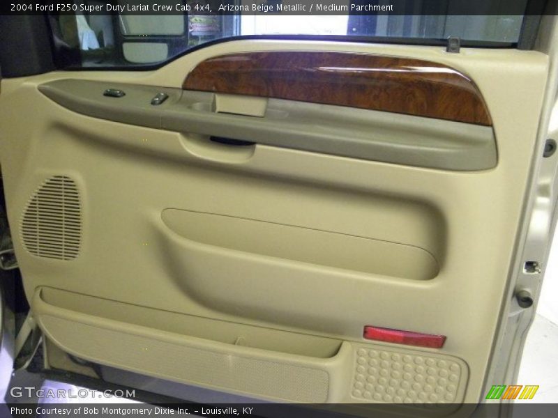 Arizona Beige Metallic / Medium Parchment 2004 Ford F250 Super Duty Lariat Crew Cab 4x4