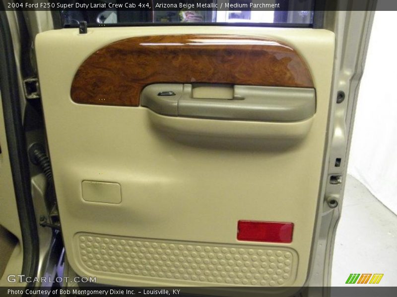 Arizona Beige Metallic / Medium Parchment 2004 Ford F250 Super Duty Lariat Crew Cab 4x4