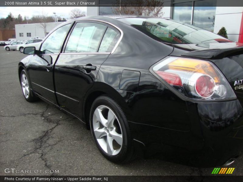 Super Black / Charcoal 2008 Nissan Altima 3.5 SE