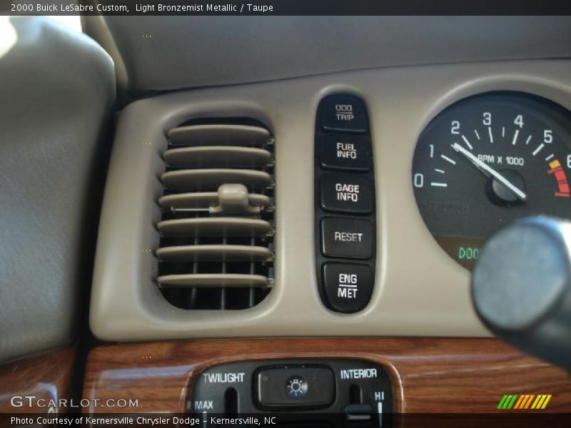 Light Bronzemist Metallic / Taupe 2000 Buick LeSabre Custom