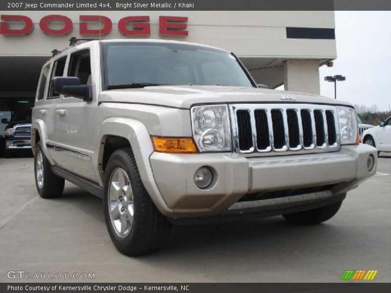 Bright Silver Metallic / Khaki 2007 Jeep Commander Limited 4x4